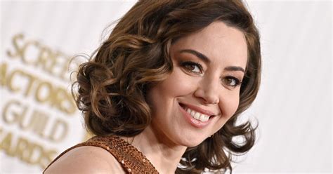 aubrey plaza boobs|Aubrey Plaza’s Stylist Defends Risqué ‘Underboob’ SAG